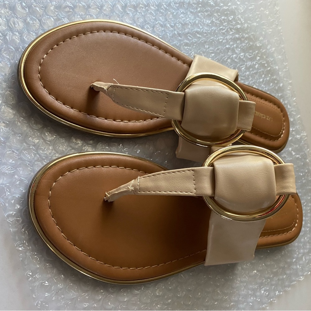 Women’s Beige Ring-Accent Thong Sandals